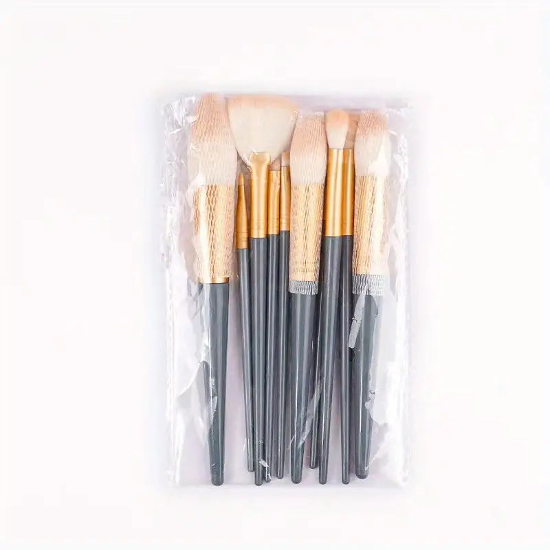 10Pcs Soft Fluffy Makeup Brushes Set – Professional & Beginner Friendly