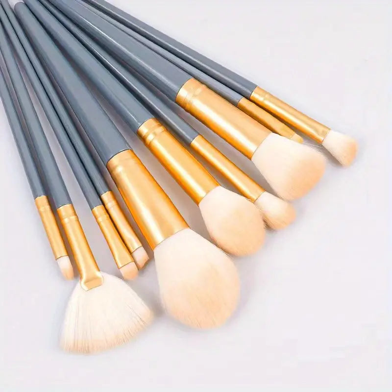 10Pcs Soft Fluffy Makeup Brushes Set – Professional & Beginner Friendly